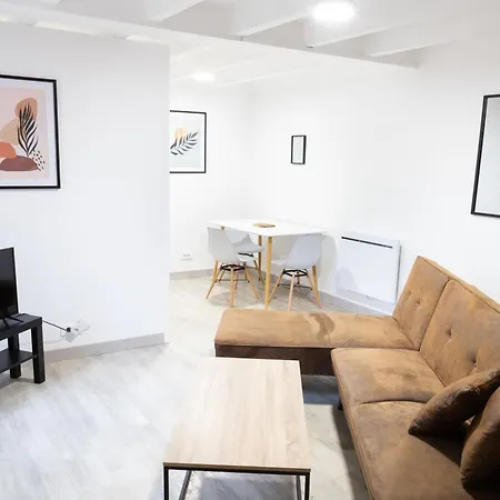 Coeur De Village - Duplex 2 Chambres, Coin Bureau