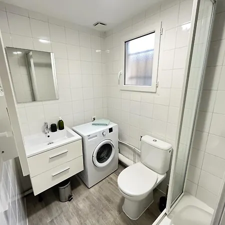 Appartement Coeur De Village - Duplex 2 Chambres, Coin Bureau *